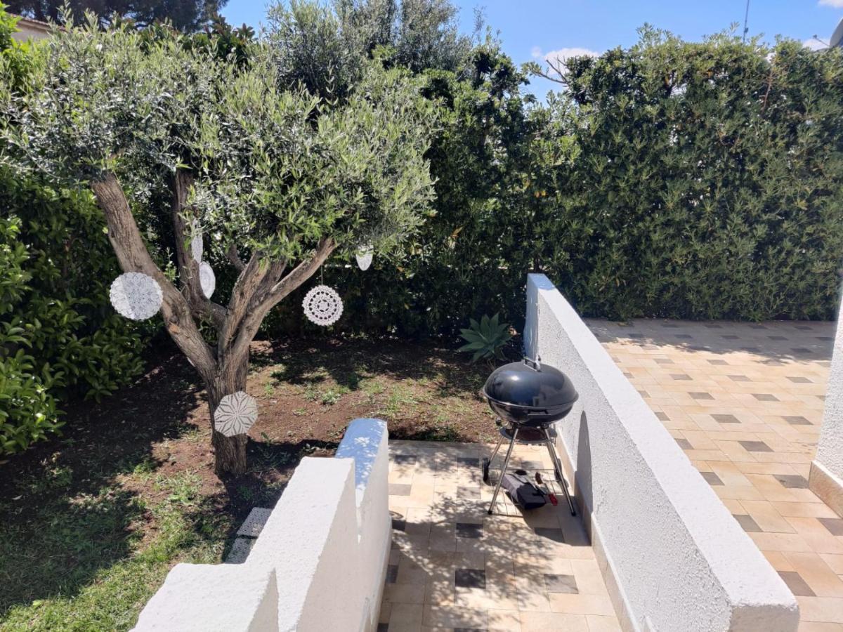 Pool Seaside Relais - Ville Ninfea, Marea, Rosa E Cassiopea Фонтане Бианче Екстериор снимка