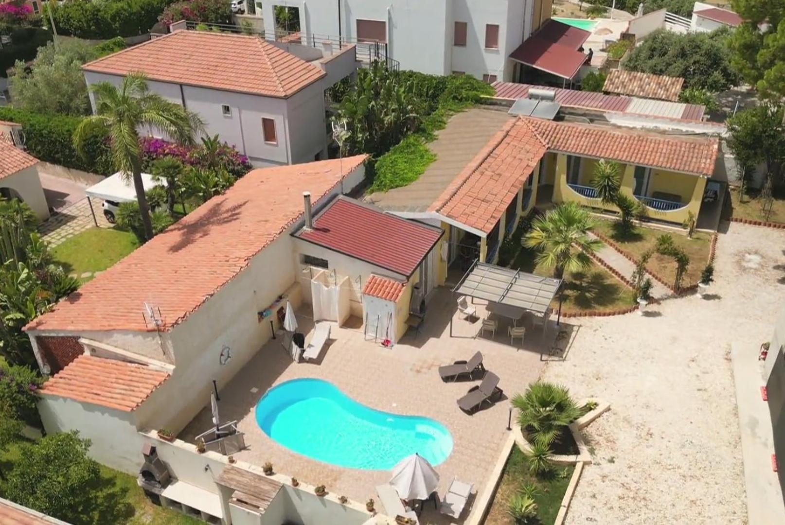 Pool Seaside Relais - Ville Ninfea, Marea, Rosa E Cassiopea Фонтане Бианче Екстериор снимка
