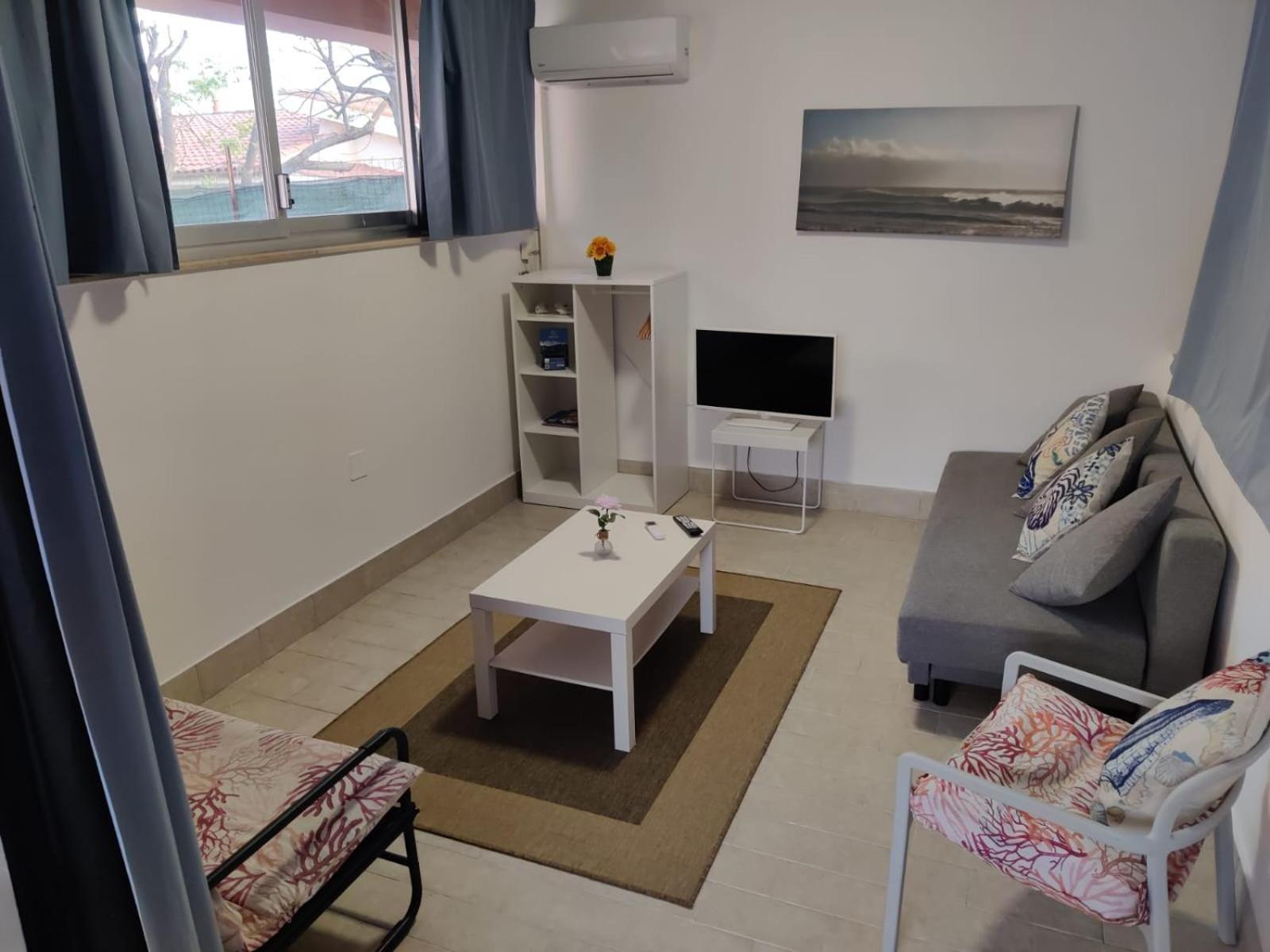 Pool Seaside Relais - Ville Ninfea, Marea, Rosa E Cassiopea Фонтане Бианче Екстериор снимка